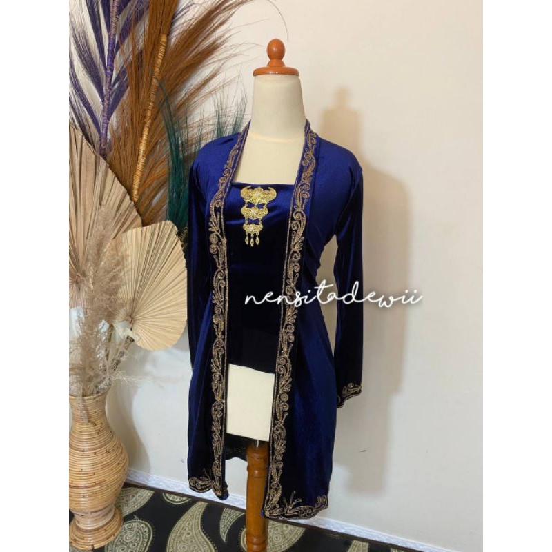 Kebaya Bordir Panjang, Model Kutubaru - Warna Navy