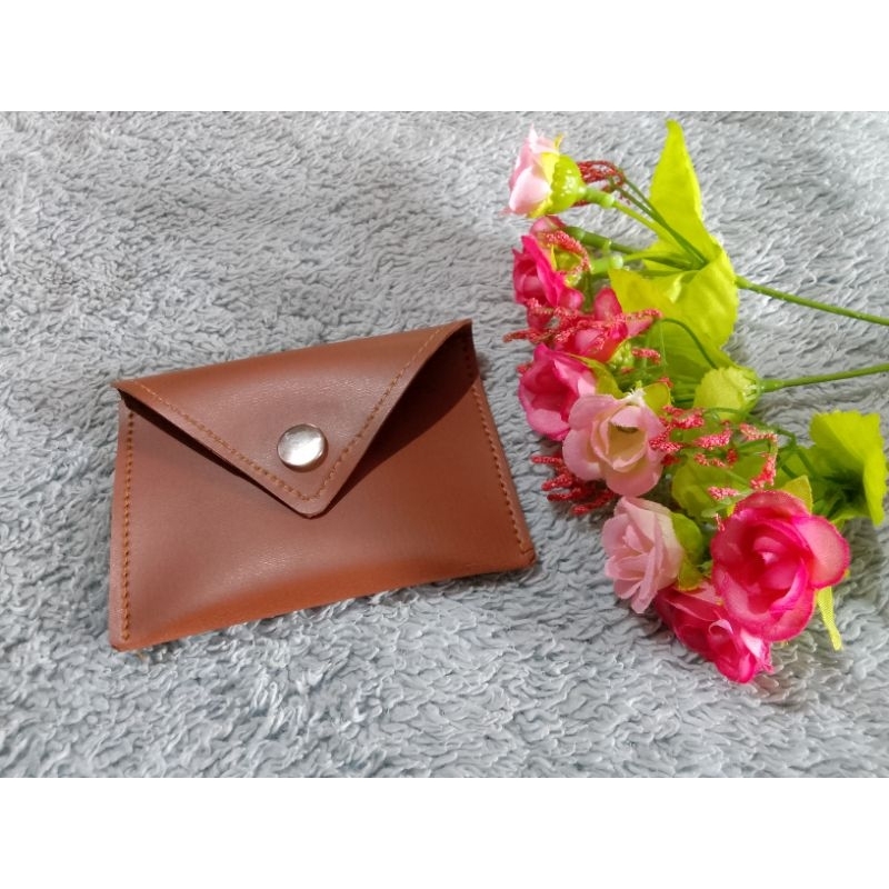 SOUVENIR UNIK, DOMPET SEGITIGA KANCING, DOMPET KULIT