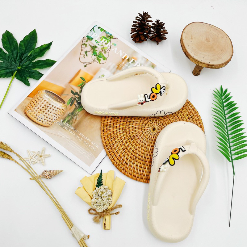 SANDAL PEREMPUAN TERBARU MOTIF LOVE BAHAN KARET UK 30-40 YK3066-YK5066