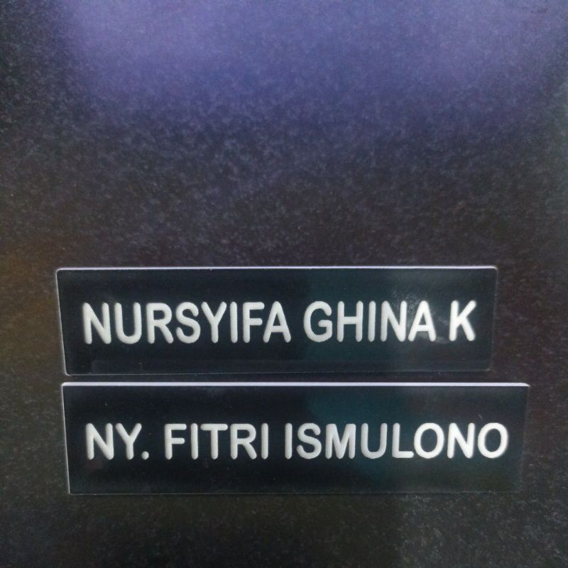 

Nama dada Gravir / Name tag /Gravir