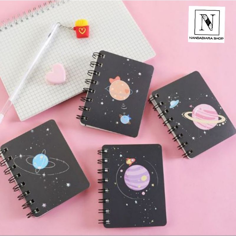 

NOTEBOOK MINI A7 BUKU TULIS MOTIF PLANET GALAKSI