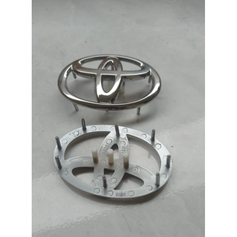 emblem logo stir Toyota Avanza Innova yaris Vios agya rush original baru