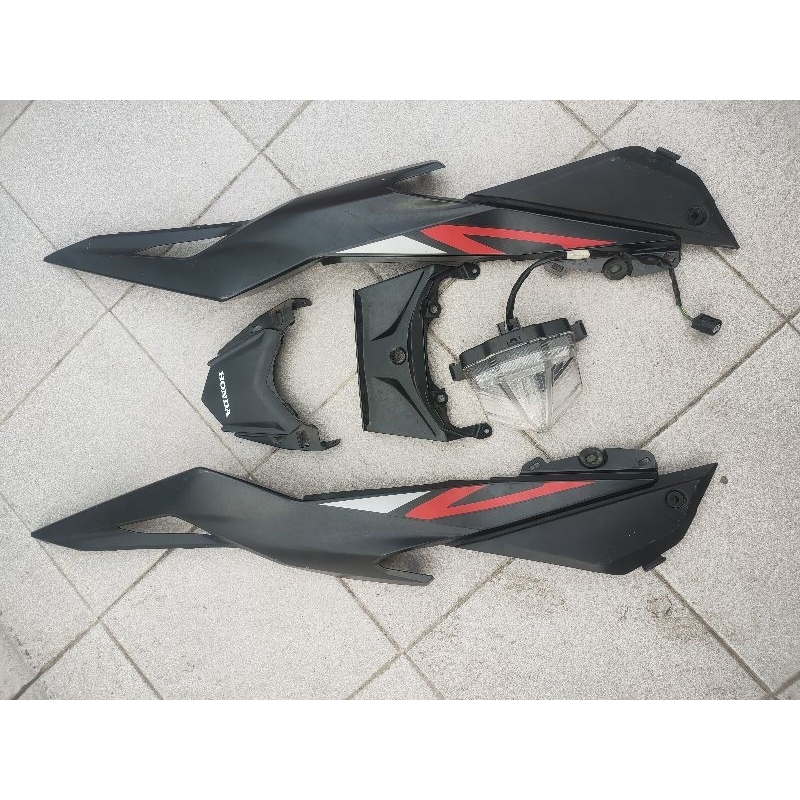set body belakang honda cbr 150r k45n k45g facelift cbr 150 buntut ekor fairing body