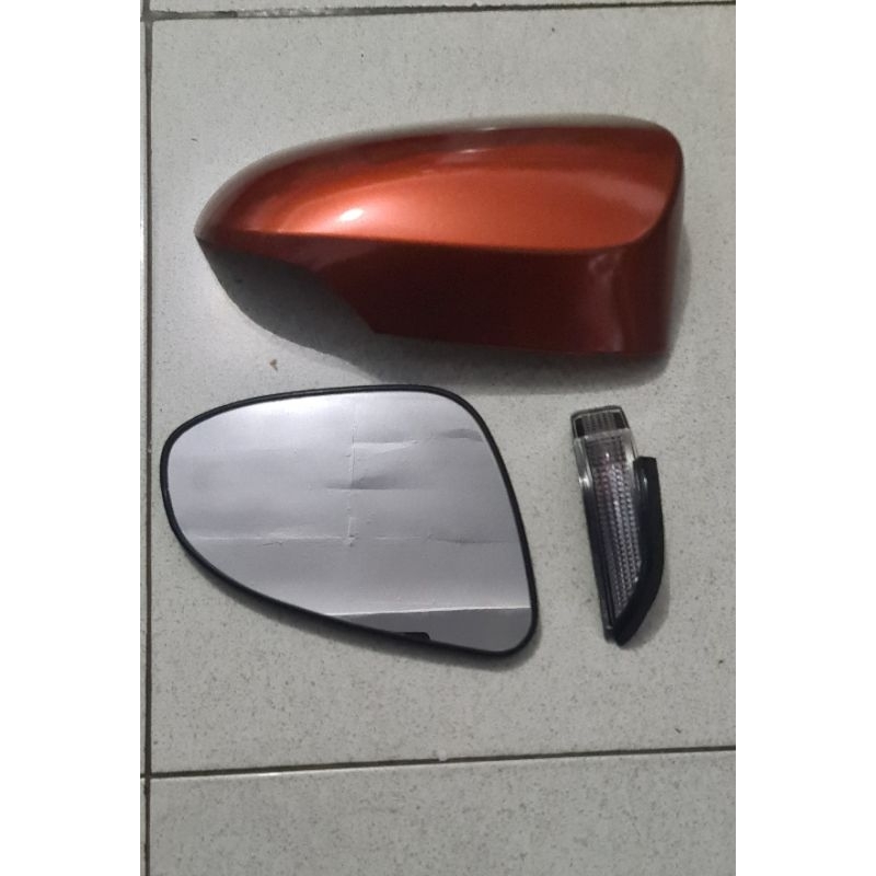 Cover + Sein + Kaca Spion Calya Sigra Yaris Altis Camry orange kanan