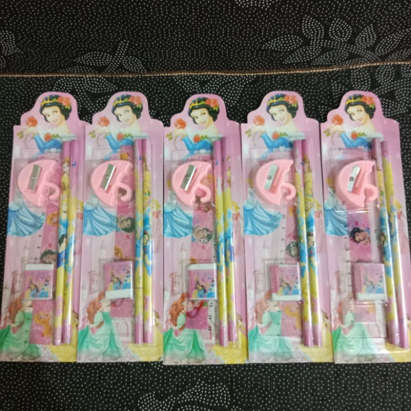 

Set Alat Tulis 5in1 Pensil Set Lengkap Kareakter Termurah