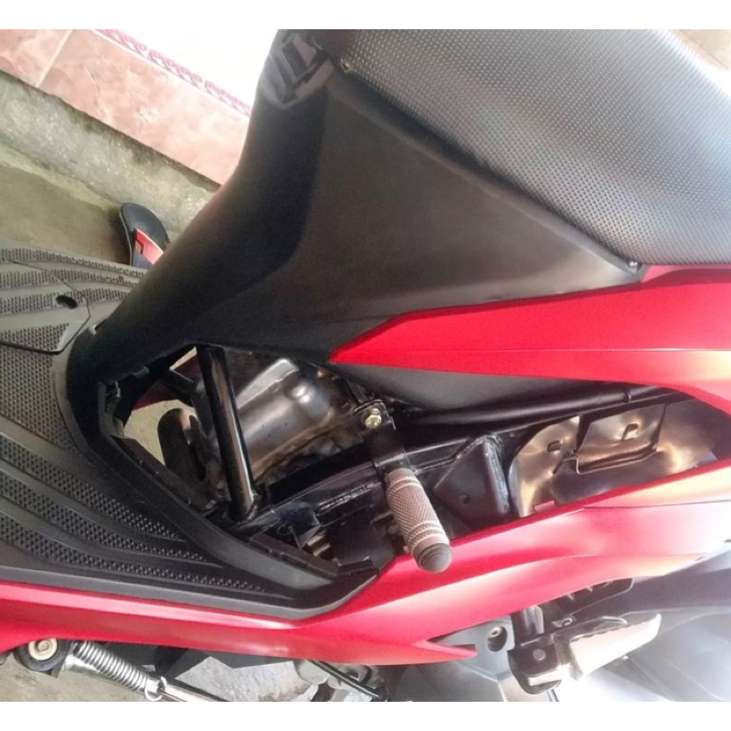 FOOT STEP PIJAKAN KAKI UNDERBONE VARIO 125 VARIO 150 CROME