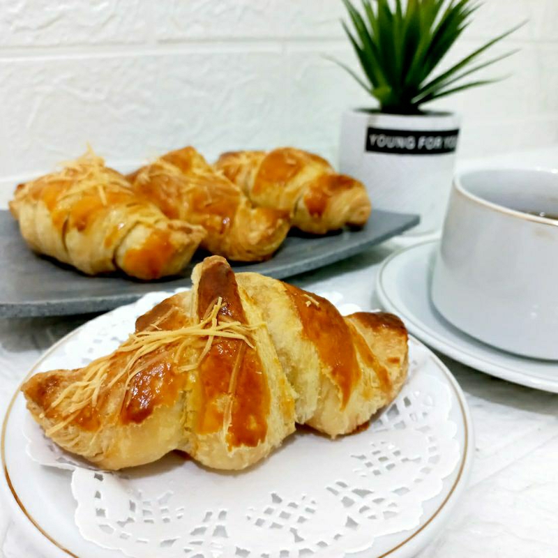 

Croisant Savory/Pastry Coklat Minimal 20 Pcs