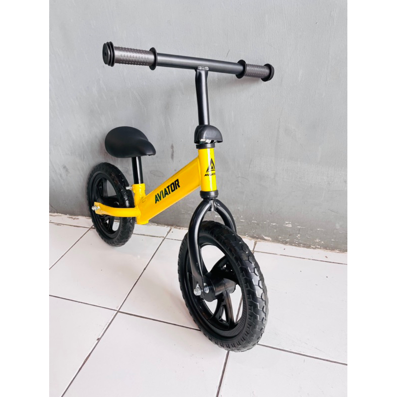 Balance bike exotic ET 2011 / ET2011 AT7901 push bike alat belajar sepeda ride on