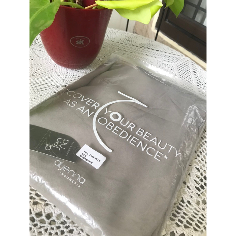 FK Long Triangle Aljenna