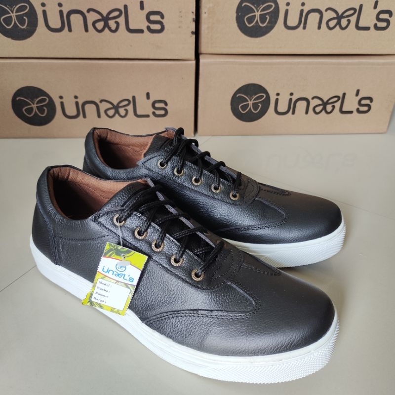 Sepatu Sneakers Casual Kasual Pria Bahan Kulit Asli 100% Original Elegan Hitam Cs1