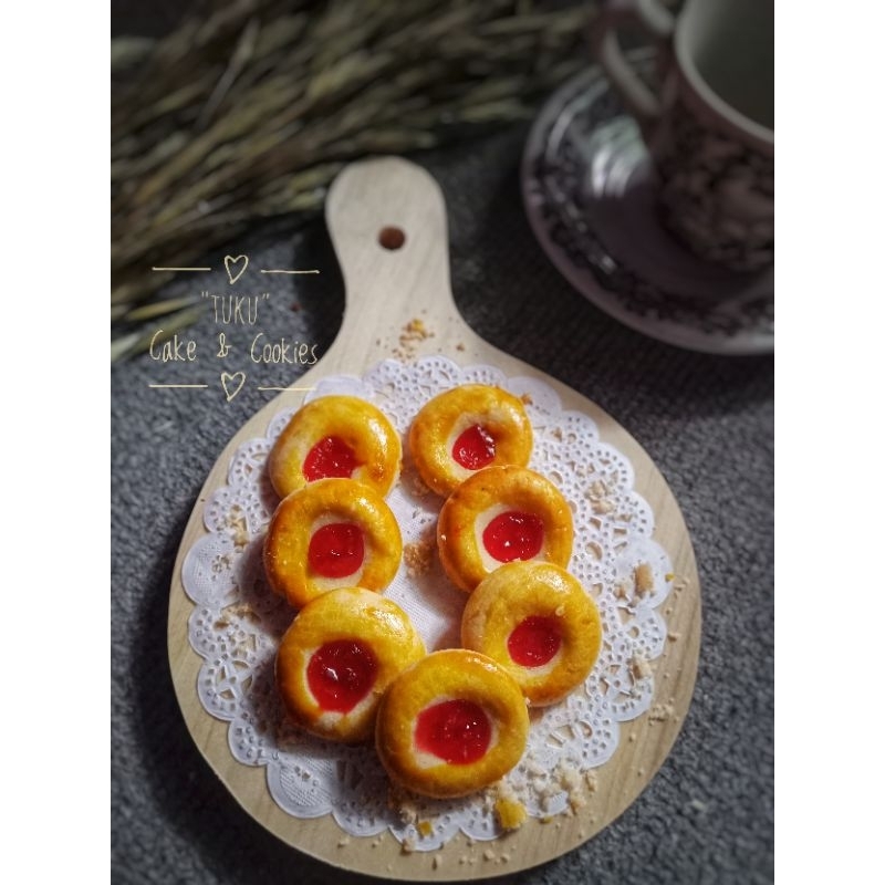 

kue thumbprint strawberry / cookies thumbprint homemade ekonomis / kemasan toples 500ml