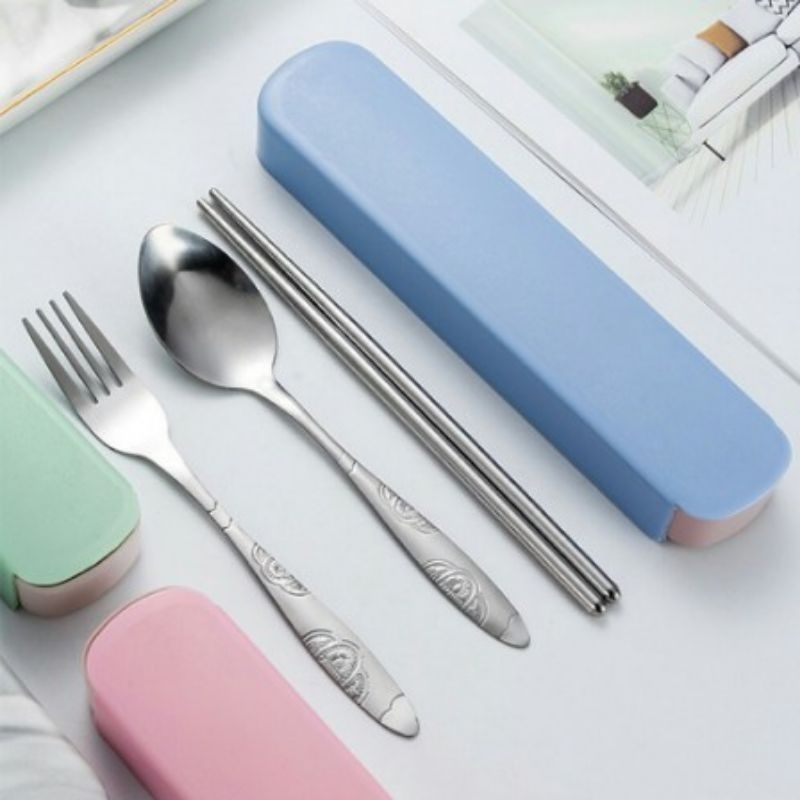 Sendok Garpu Sumpit Steinless Steel Korea Kotak / Set Alat Makan Travel Cutlery box 3in1