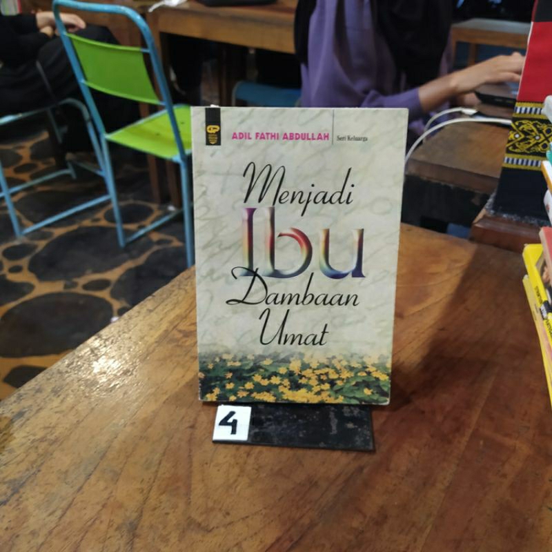 BUKU MENJADI IBU DAMBAAN UMAT By Adil Fathi Abdullah