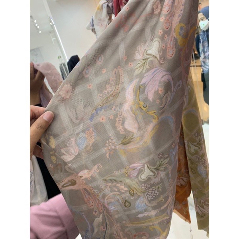 Autograph Series Buttonscarves Dijon