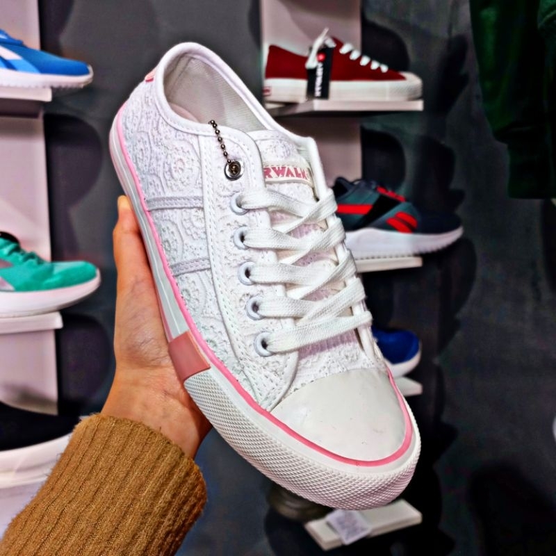 Airwalk Reanna White