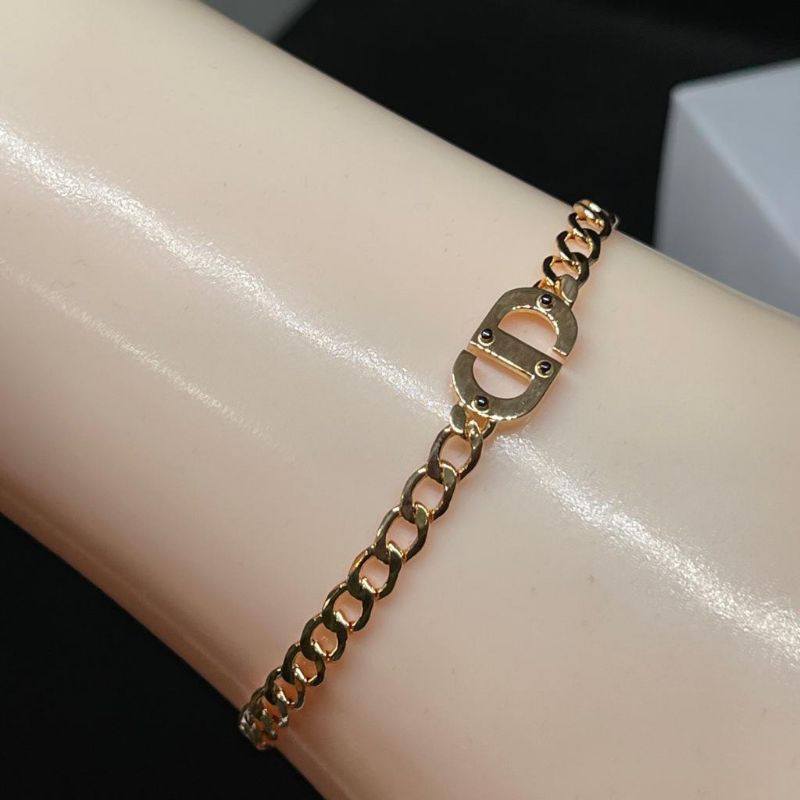 Gelang Rantai emas CD 700/16K Hollo