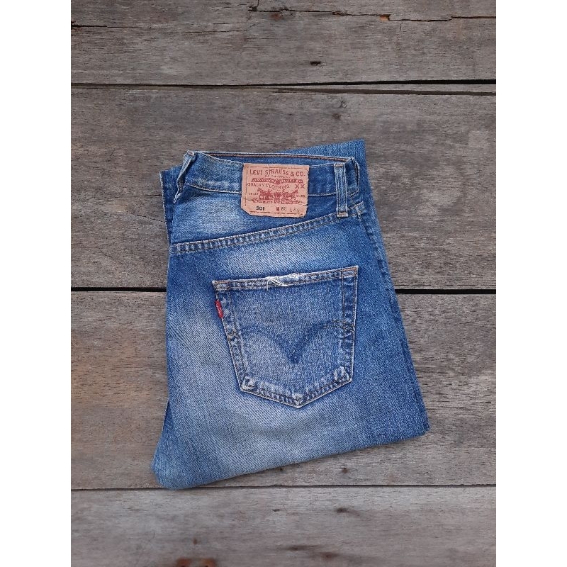 levis 501 bluewash size 32 second preloved