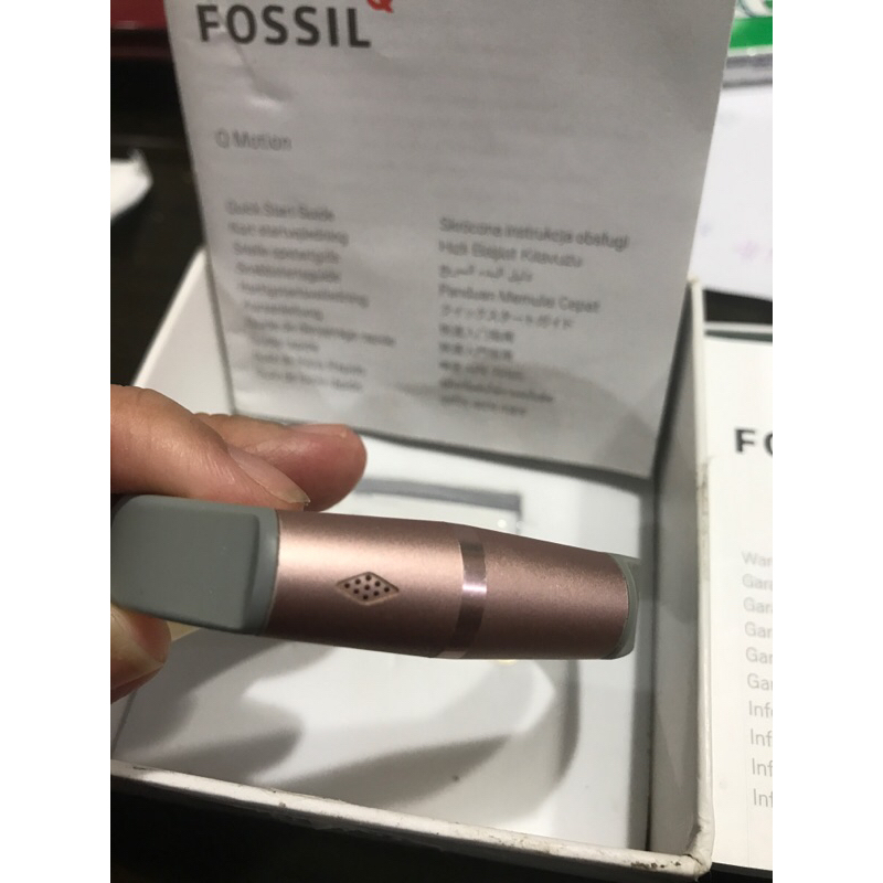 preloved Fossil original motion Q Activity band waterproff batere pink abu spt smart watch fossil me