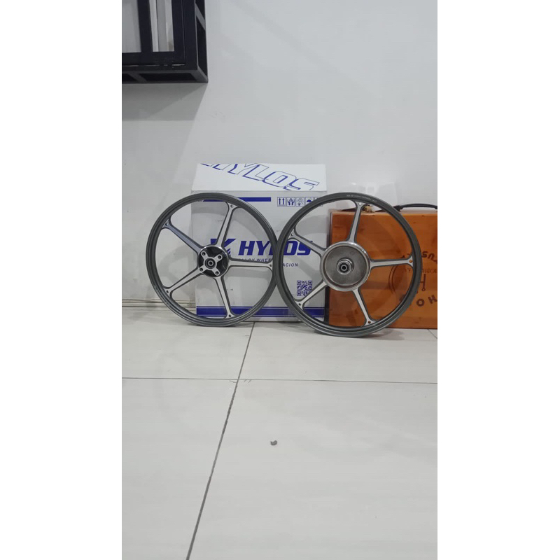 Enkei / Hyloss 505 Grey Pnp f1zr, mx old, rx king, jupiter