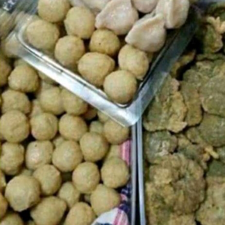 

pempek adaan pempek ikan asli khas Palembang free cuka facum/frozen