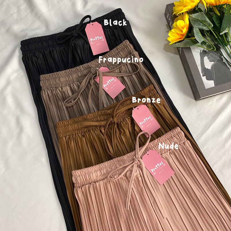 LIVY PLISKET PANTS