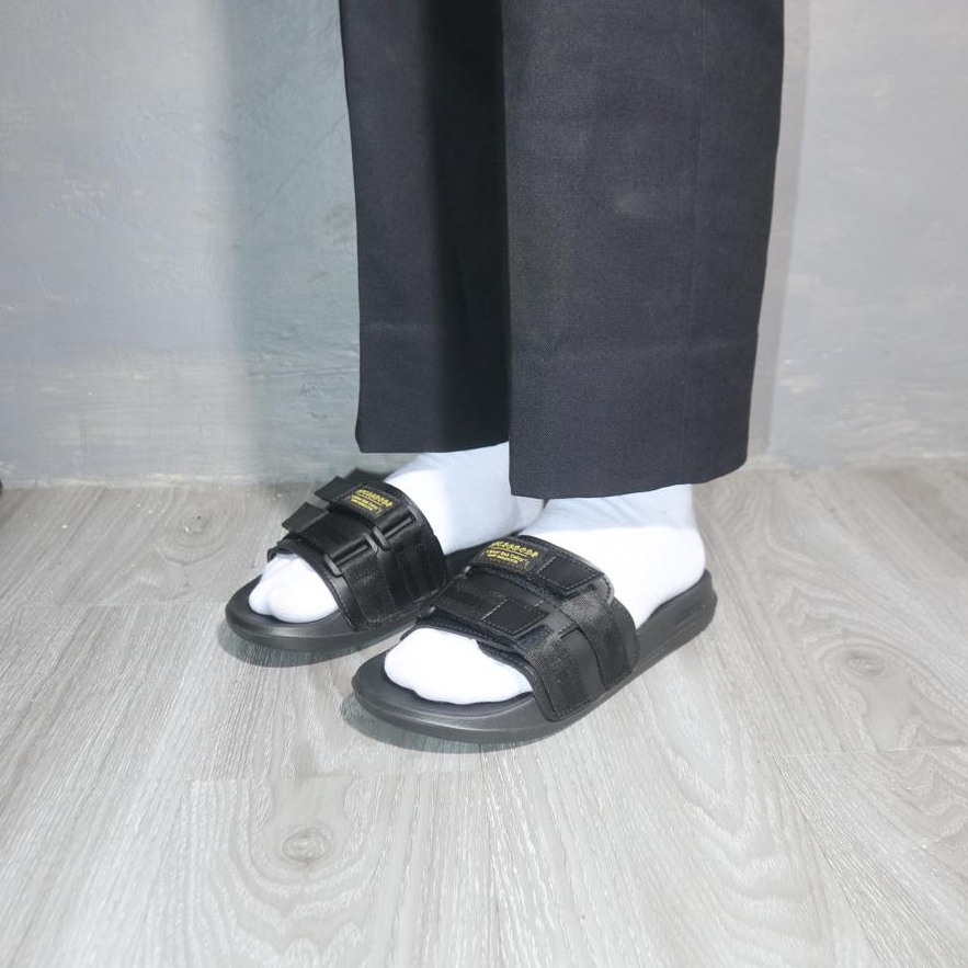 BITSNBOBS76 | SLIPPER | CONAN | BLACK