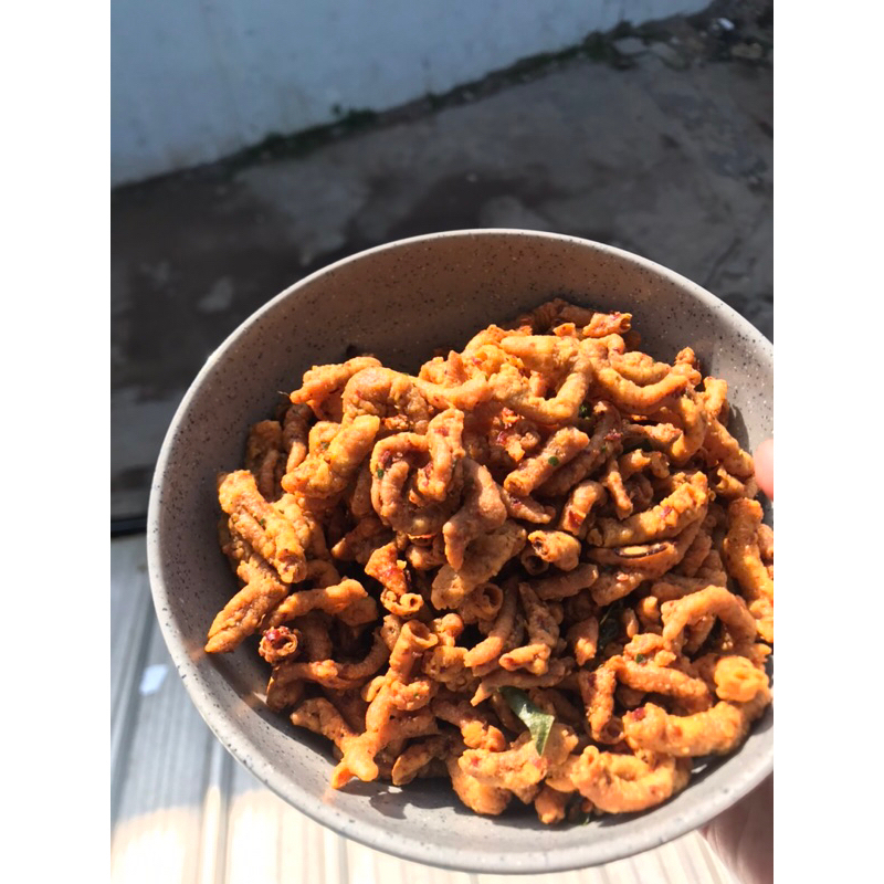 

usus krispi pedas daun jeruk