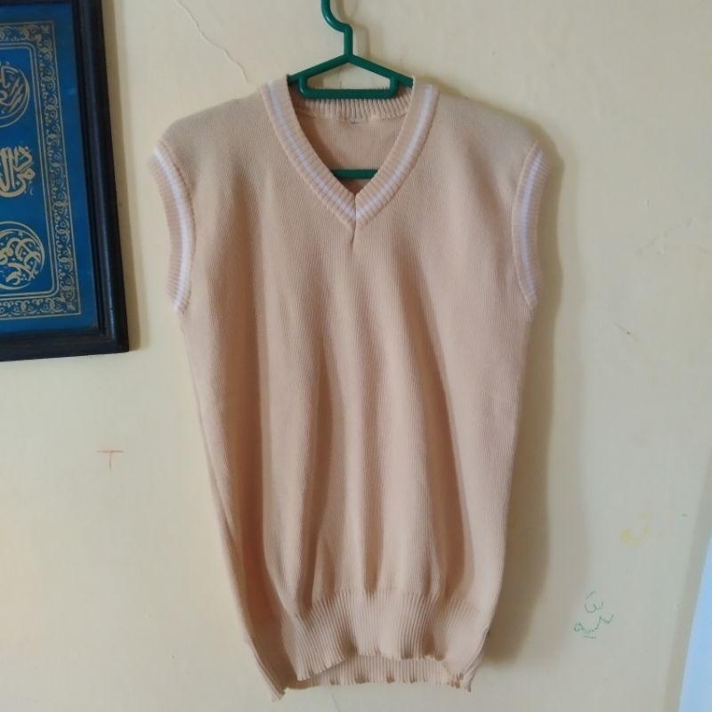Vest Rajut Preloved / Baju / pakaian / rompi vest preloved
