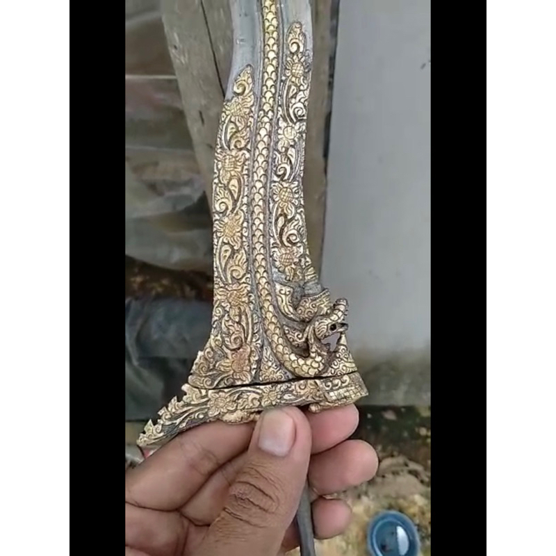 KERIS NOGO SOSRO HALUSAN EMAS