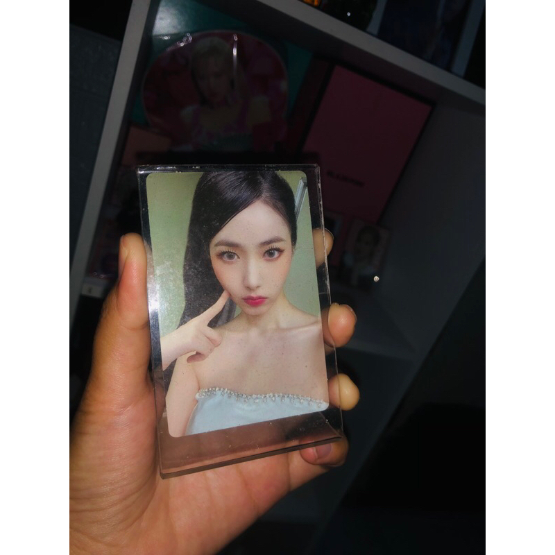 photocard SinB VIVIZ OFFICIAL
