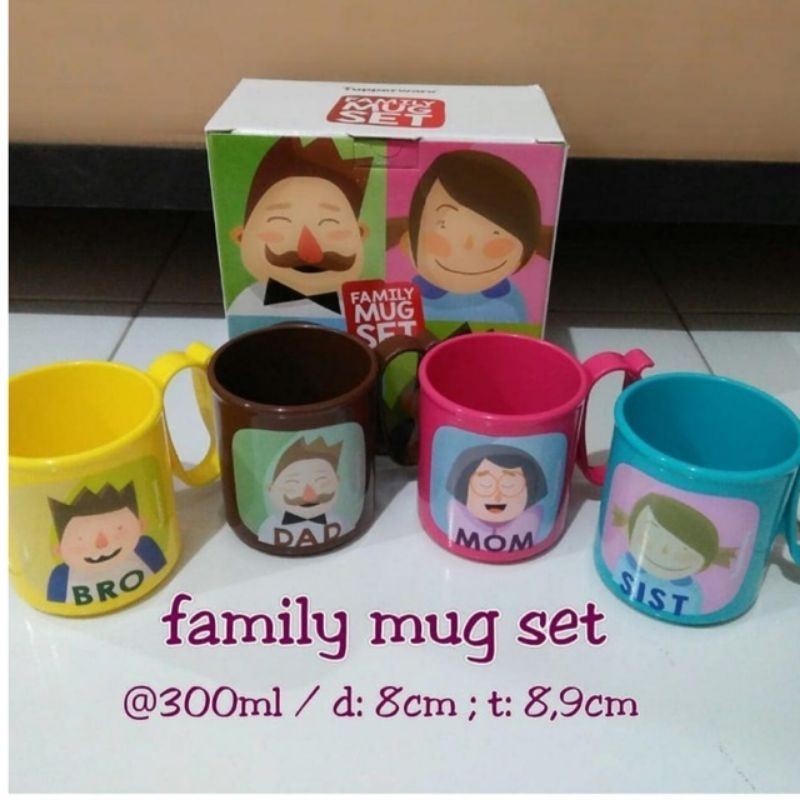 FAMILY MUG SET