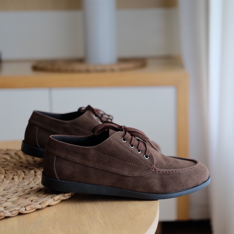 Louise Suede Brown by OXWALKER sepatu pria casual formal kerja