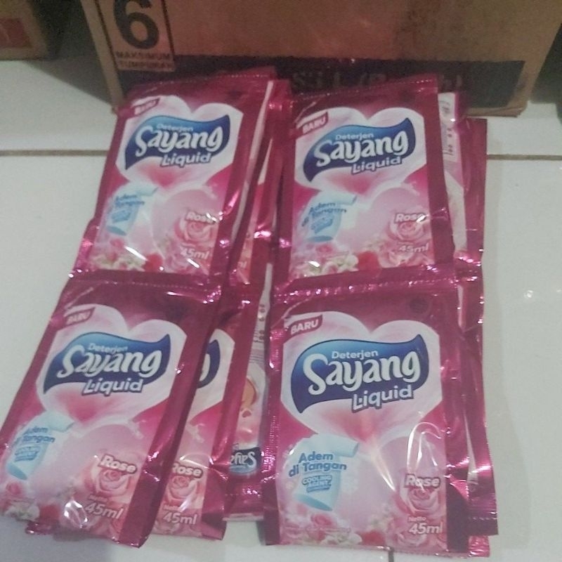 Detergen sayang liquid 1renceng 6sachet@45ml