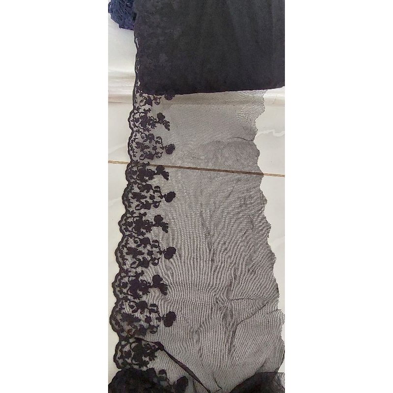 renda tille hitam ukuran lebar 15cm panjang 15yar harga per yar