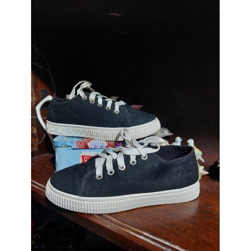 Sepatu rubi original (pl)