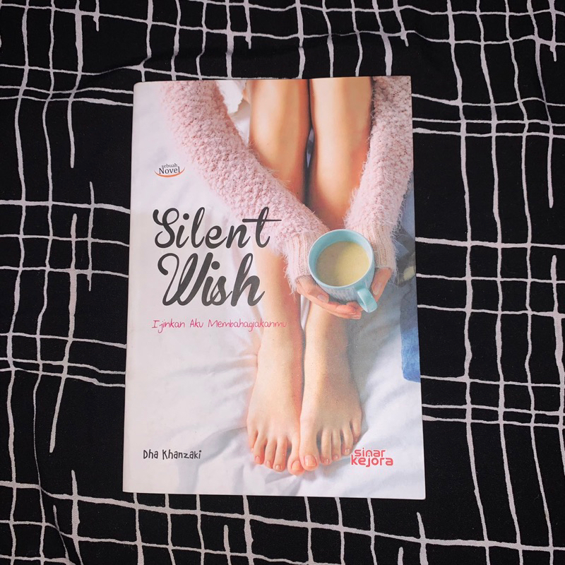 Novel Silent Wish dan Love Spell by Dha Khanzaki