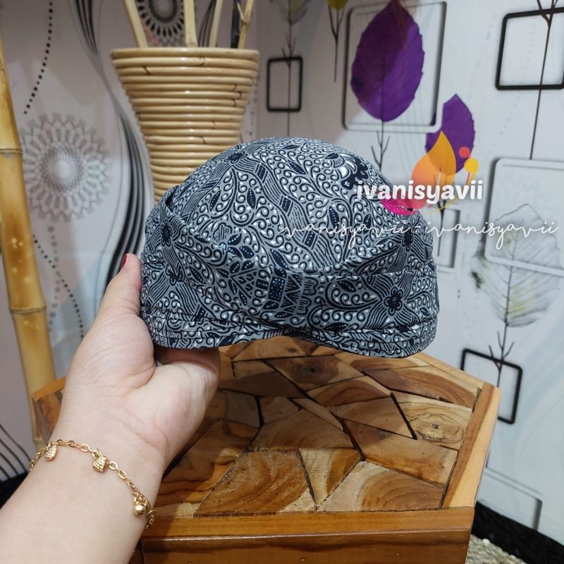 Blangkon Solo Jarik / Bahan Premium - Motif Sido Mukti Silver