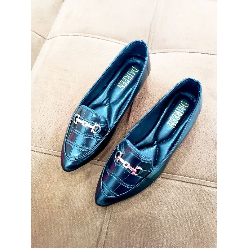 Dinda sepatu wanita slip on flatshoes kawari warna hitam ukuran 37-42