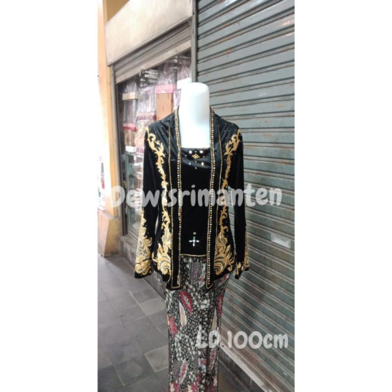 Kebaya bludru cantik/atasan kebaya bludru