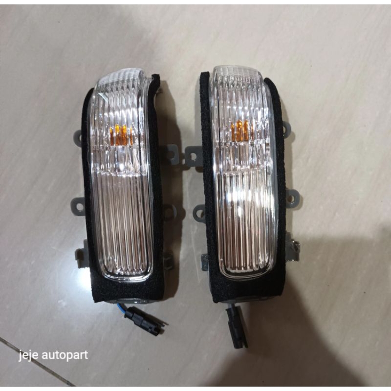 lampu sen sein lampu spion innova inova v luxury fortuner 2012-2015