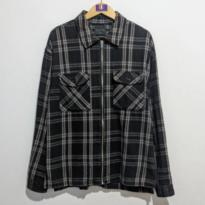 Outer Flanel Jacket TBJ Nearby