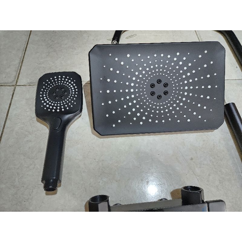 SHOWER TIANG PIANO 4IN1 STAINLESS COULOMN HITAM / PANAS DINGIN BLACK STAINLESS SUS304 CARLO FIOTINI 7700BL