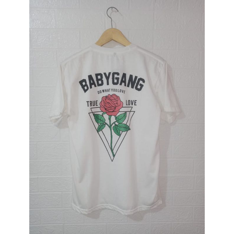 kaos Distro motif bunga mawar merah,kaos mawar merah,kaos mawar,kaos putih sablon mawar,kaos gambar 