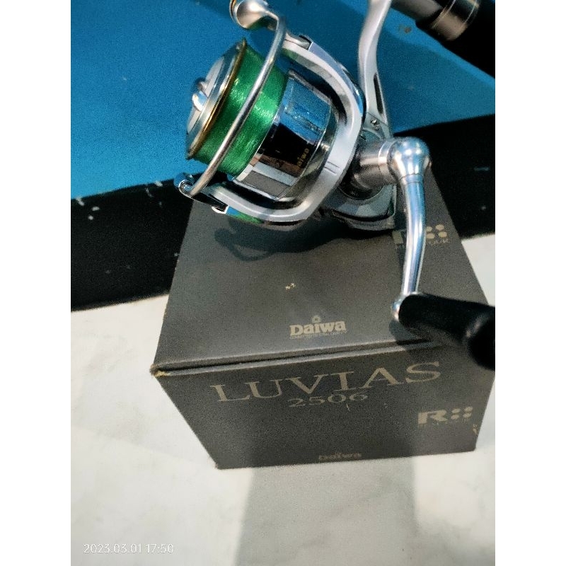 reel daiwa luvias 2506