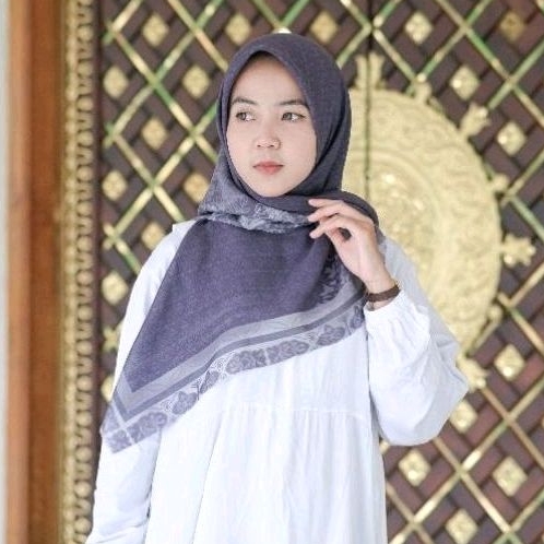 HIJAB MOTIF SEGIEMPAT VOAL PREMIUM VOAL LASERCUT ±113CM REAL PICTURE