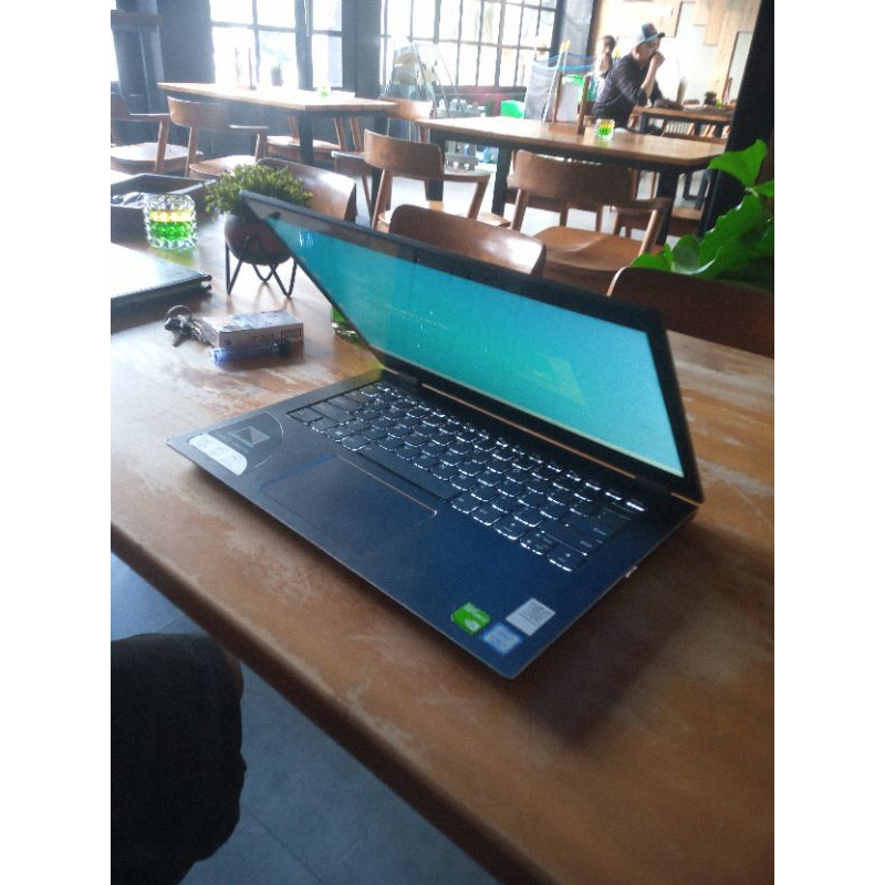 LENOVO YOGA 520 I5 GEN 8 DUAL VGA SSD 512 GB RAM 8 LIKENEW