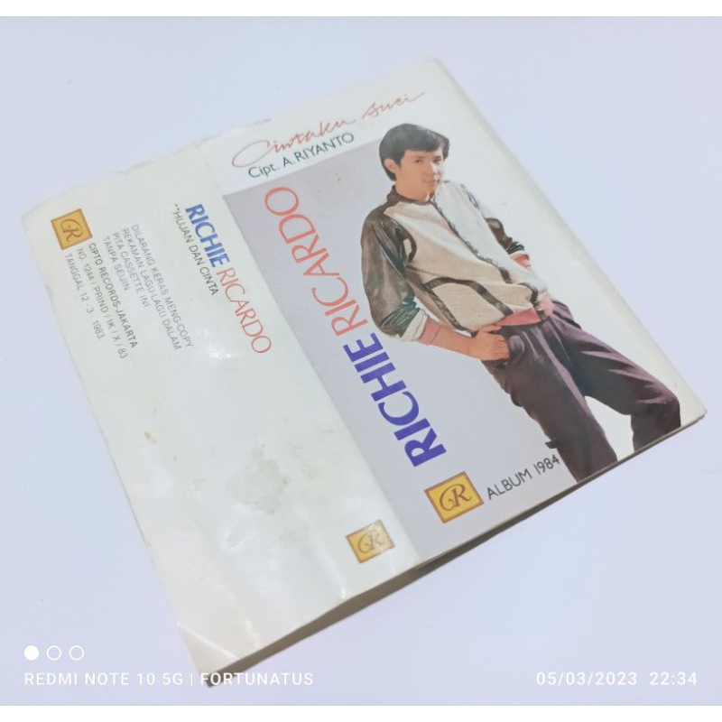 Kaset Richie Ricardo album Cintaku suci, Hujan dan Cinta