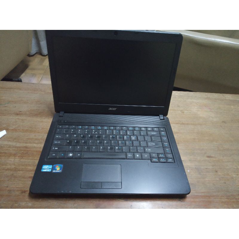 Laptop Acer Travelmate P243 core i3, sudah upgrade Windows 10  RAM 4 Gb
