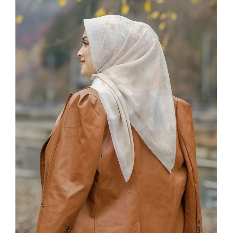 Buttonscarves Iseltwald series Snow (voal)