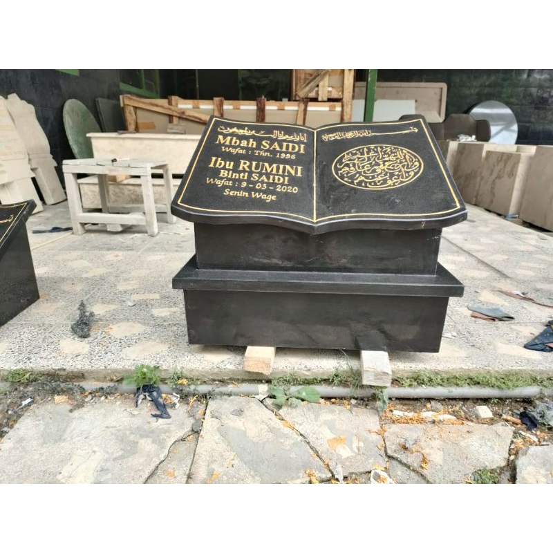 BATU NISAN GRANIT KOTAK MODEL BUKU
